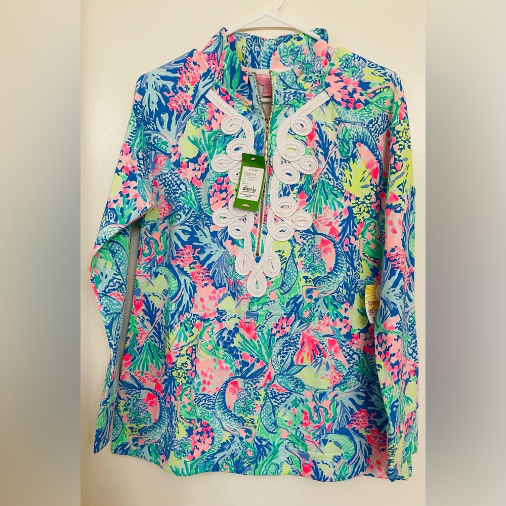Lilly Pulitzer Skipper Popover 
New with tags
Size Small
Mermaids Cove
